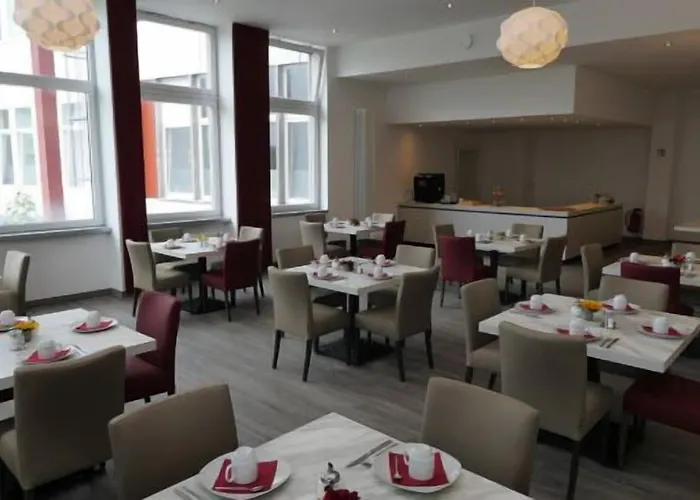 Ruhr 4* האטינגן